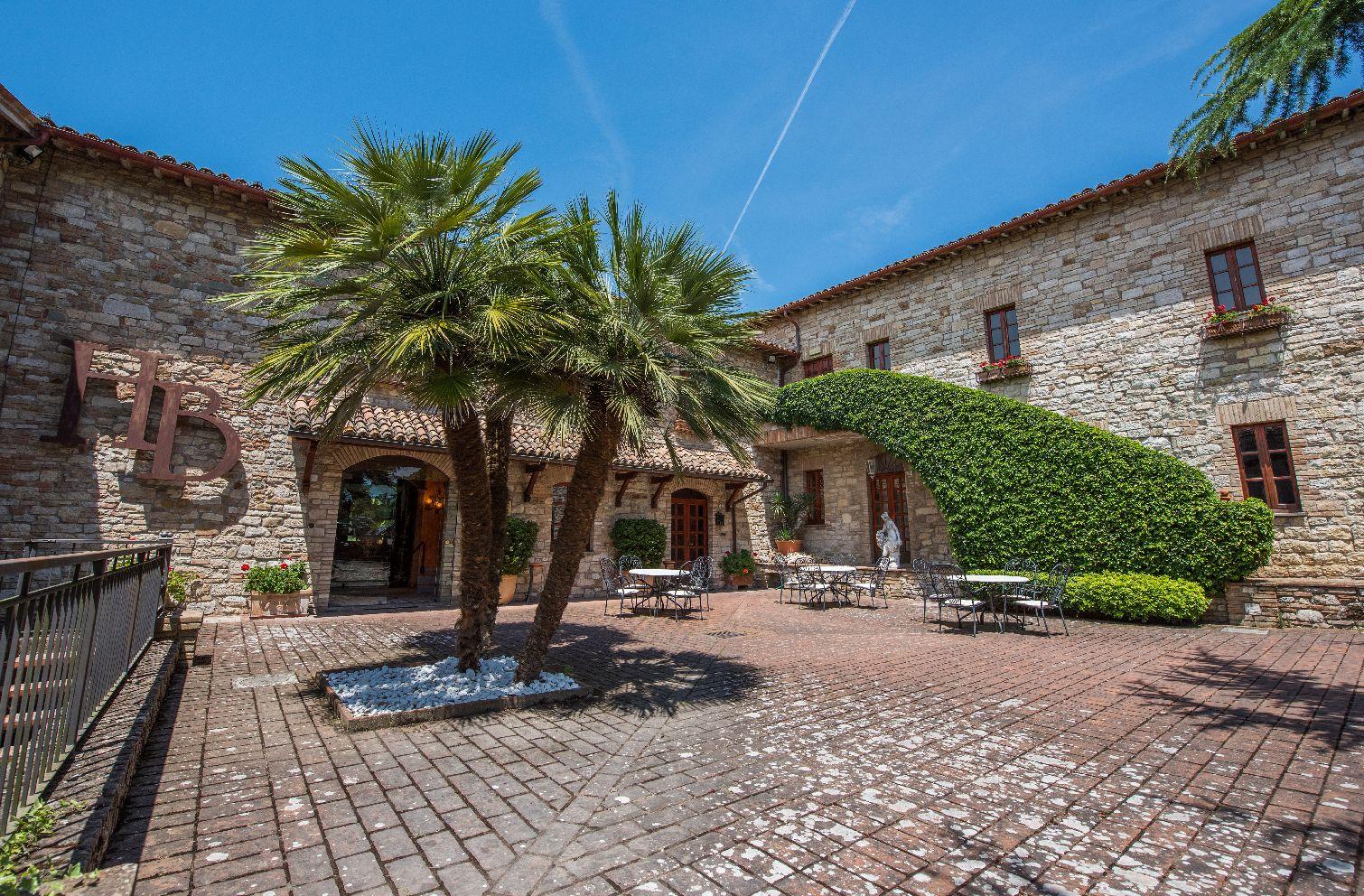 Hotel Bramante トーディ エクステリア 写真