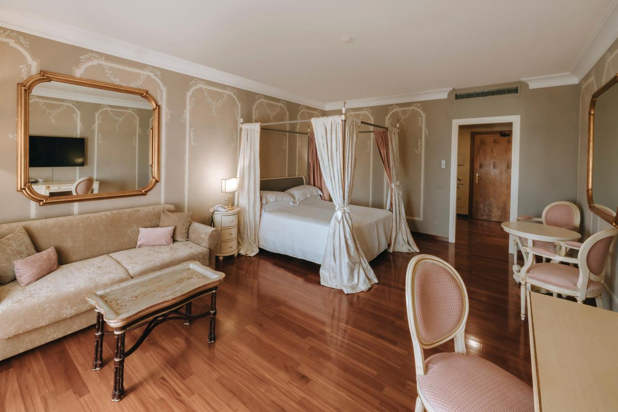 Hotel Bramante トーディ エクステリア 写真