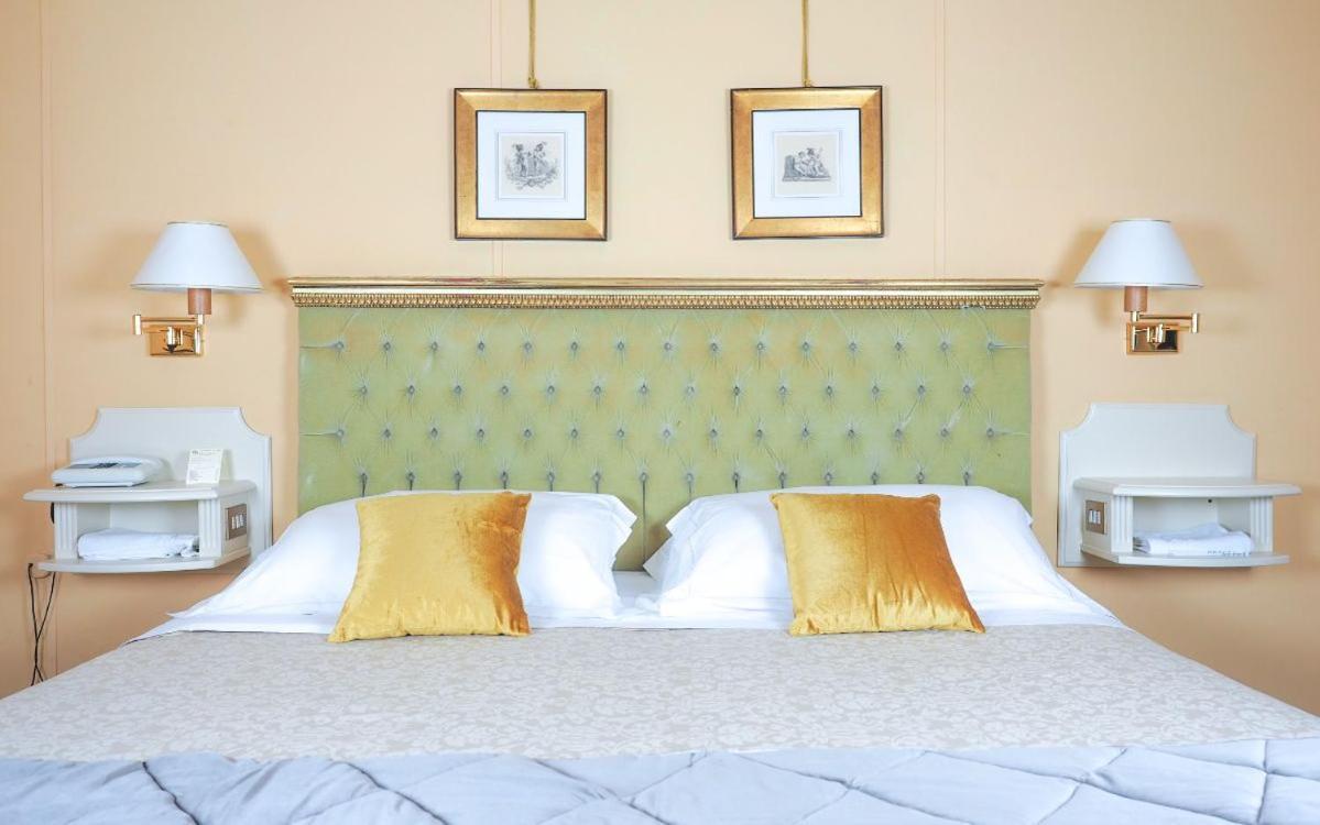 Hotel Bramante トーディ エクステリア 写真